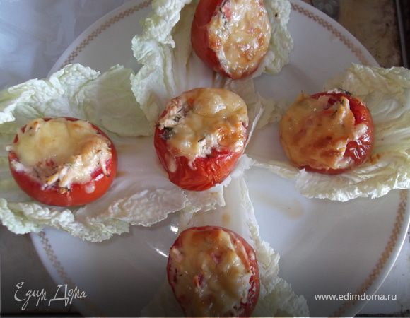 Горшочки из помидоров, фаршированные куриной грудкой