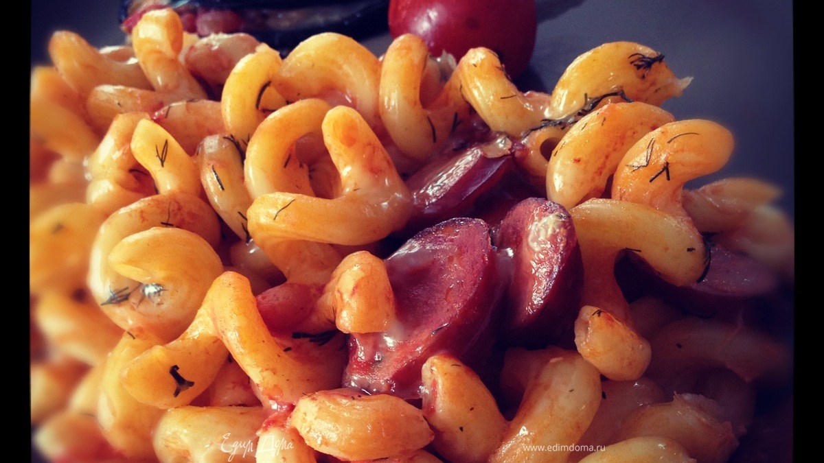 Паста с двумя соусами