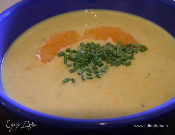Крем-суп из кабачков с апельсином и тимьяном