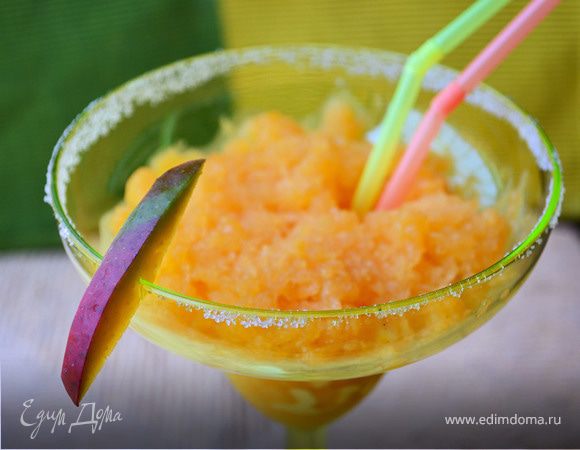 Замороженная мангово-дынная "Маргарита" Замороженная мангово-дынная "Маргарита"