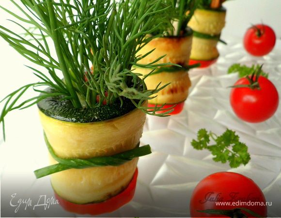 Горшочки с зеленью (цукини с овощами, куриной грудкой и зеленью)