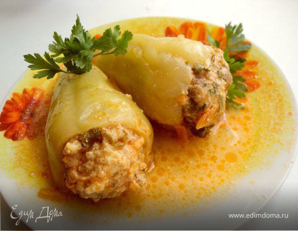 Перец, фаршированный курицей и кускусом