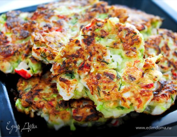 Мини-блинчики из кабачков и краба Мини-блинчики из кабачков и краба