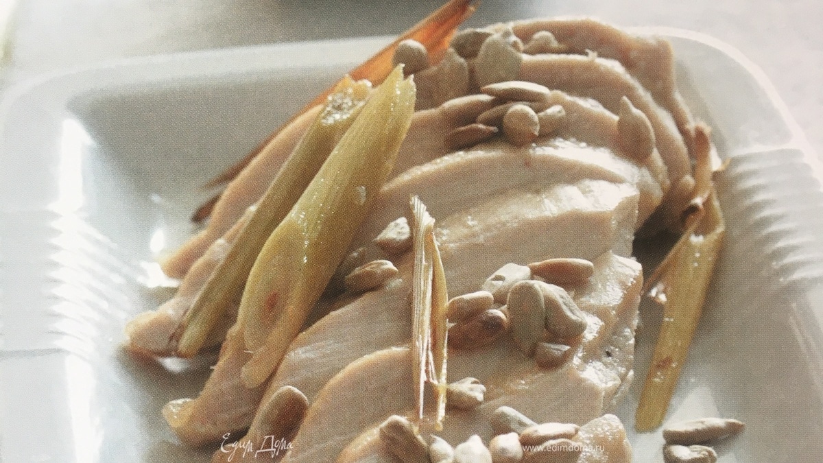 Жареная курица с лимонной травой