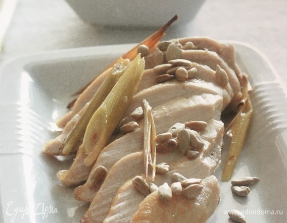 Жареная курица с лимонной травой Жареная курица с лимонной травой