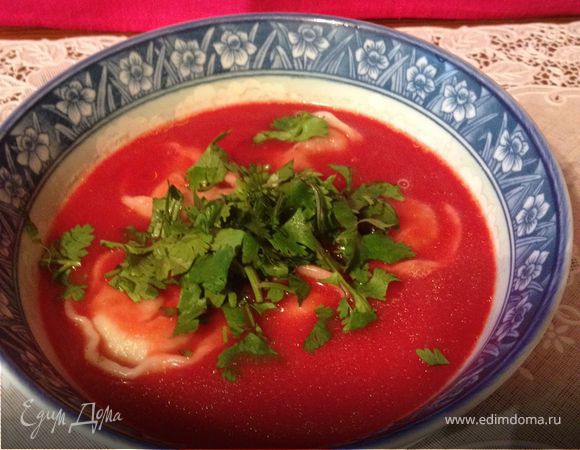 Свекольник с грибными пельмешками Свекольник с грибными пельмешками