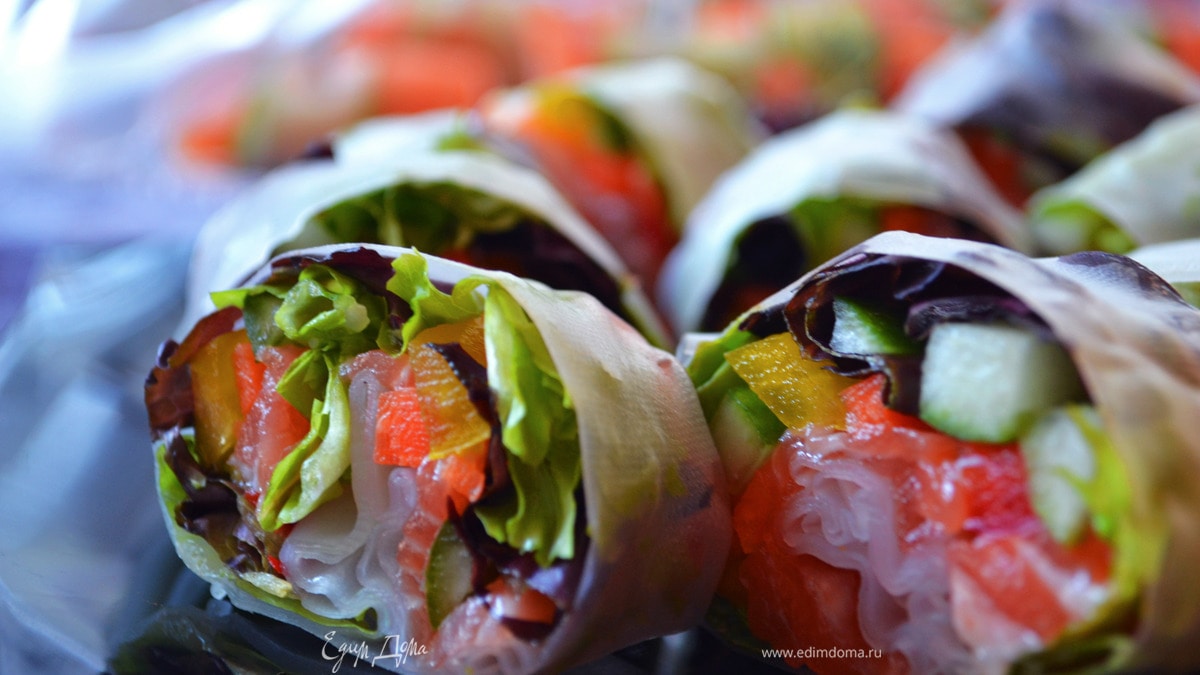 Роллы с лососем (Spring-rolls)