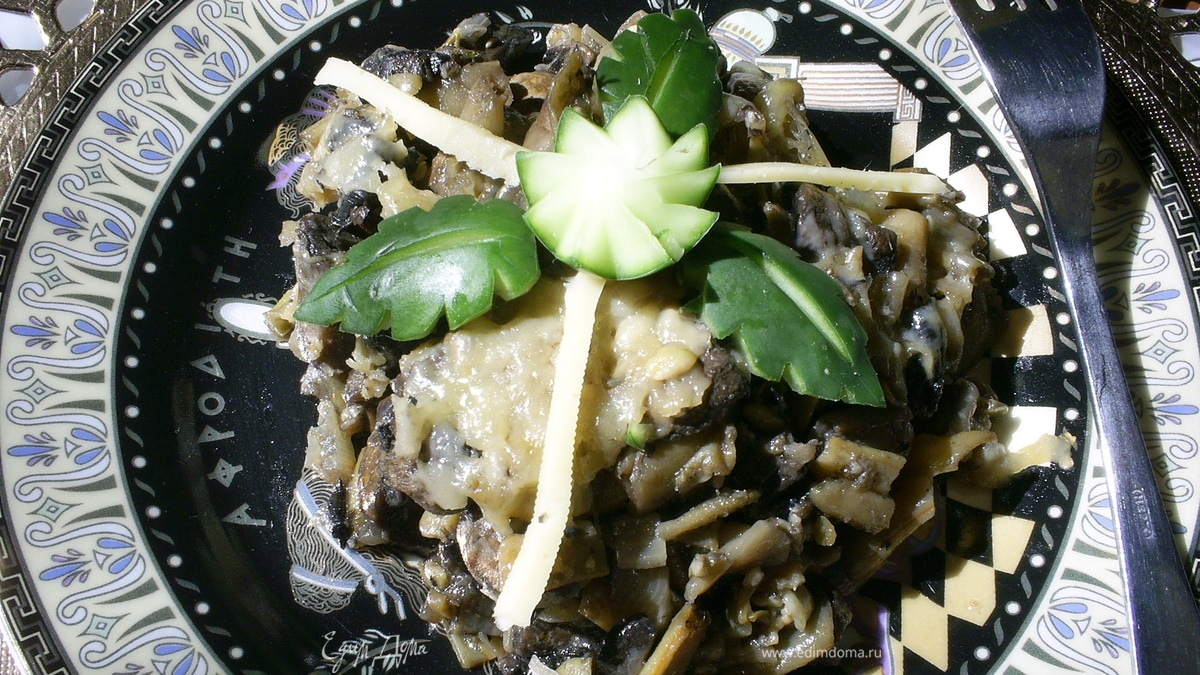 Тушеная спаржевая фасоль с грибами