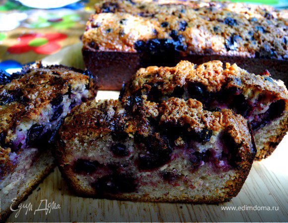 Миндальный кекс с черной смородиной Миндальный кекс с черной смородиной