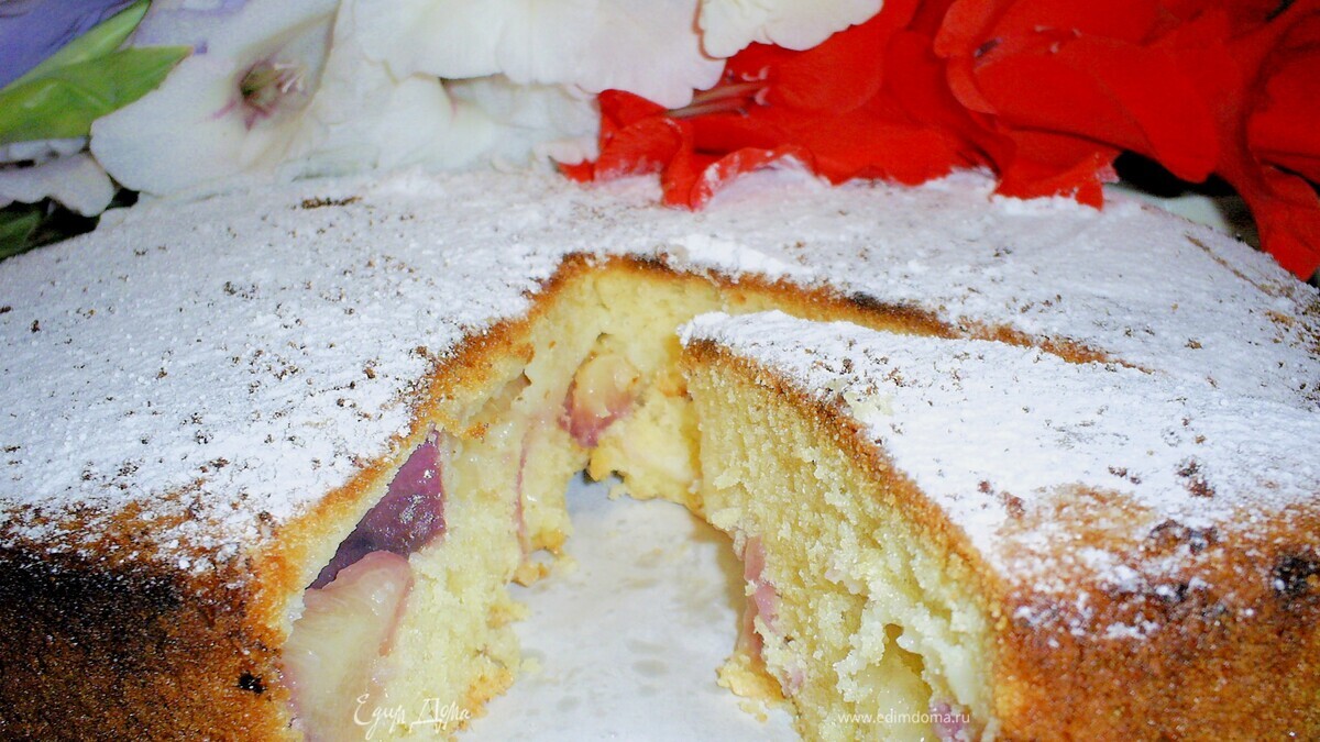 Пирог с нектаринами