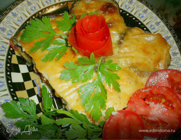 Запеканка из баклажанов с мясом и овощами под сырным соусом Запеканка из баклажанов с мясом и овощами под сырным соусом