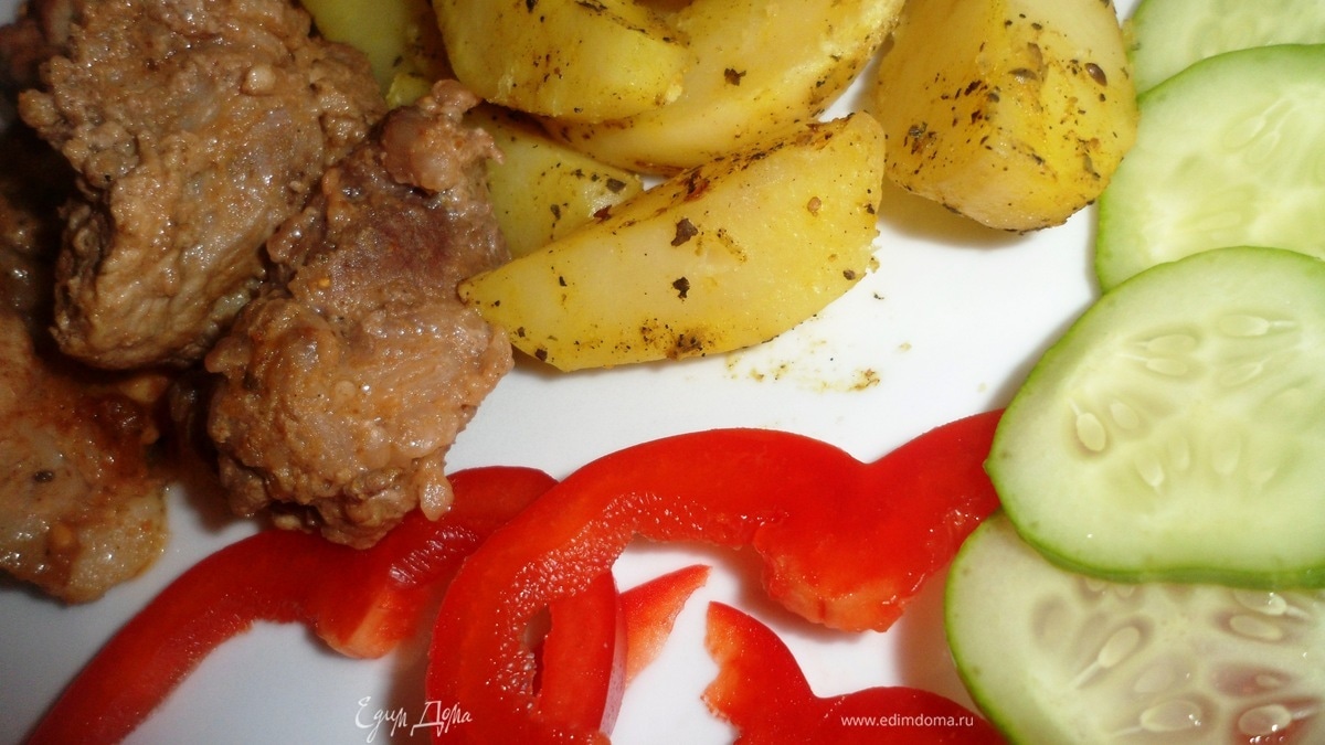 Свинина с пряными картофельными дольками для Апрель