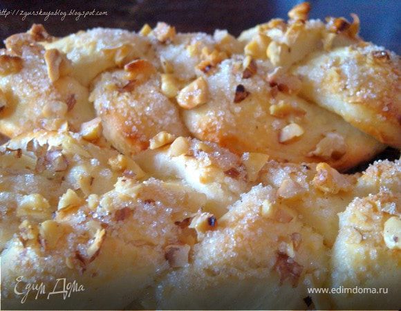 Сладкие косички с орехами к чаю Сладкие косички с орехами к чаю