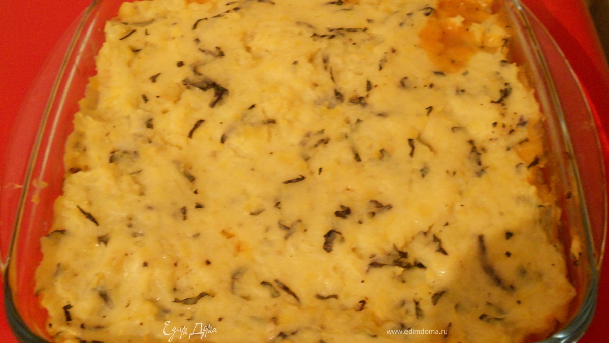 Картофельная запеканка с грибами и овощами