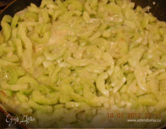 Огурцы в сливочном соусе