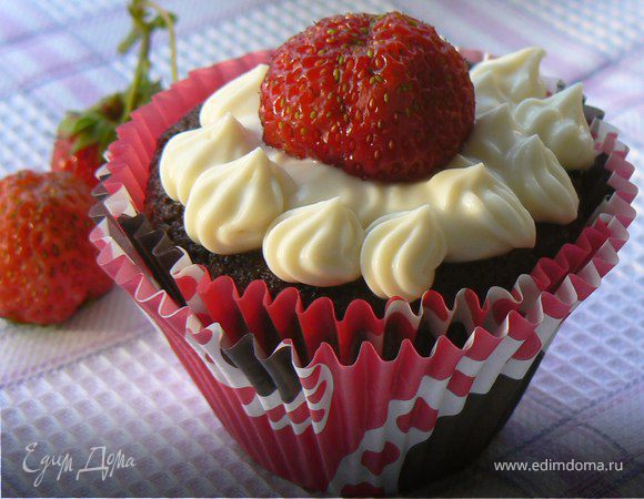 Шоколадно-клубничные маффины