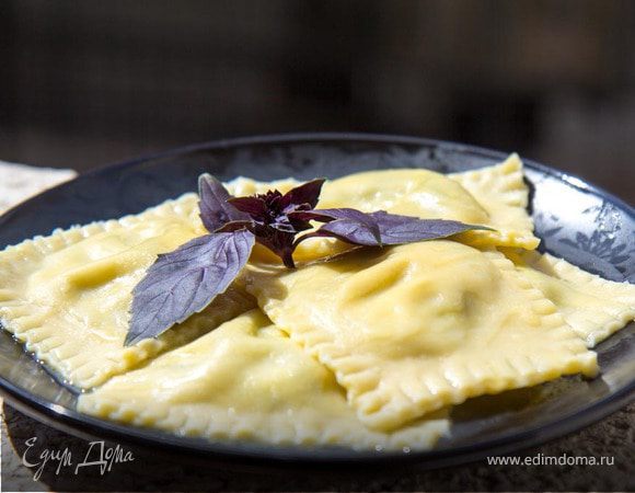 Равиоли с рикоттой и шпинатом (тесто от Джейми Оливера)