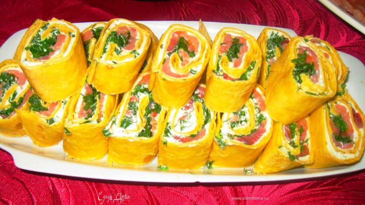 Роллы с малосольной семгой