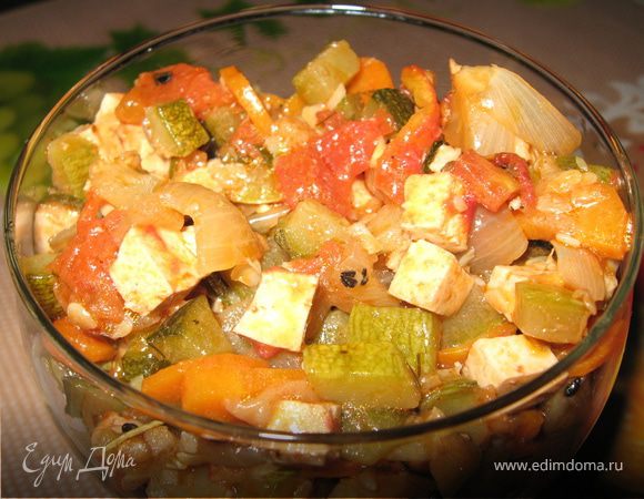 Тушеные овощи с тофу 