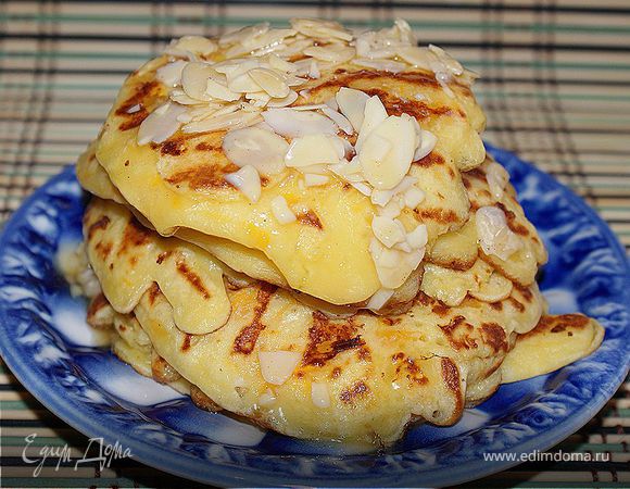 Тыквенные оладьи с медовыми орехами Тыквенные оладьи с медовыми орехами