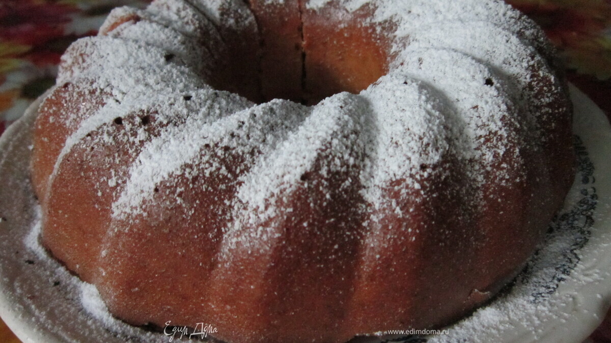 Кукурузный кекс с финиками