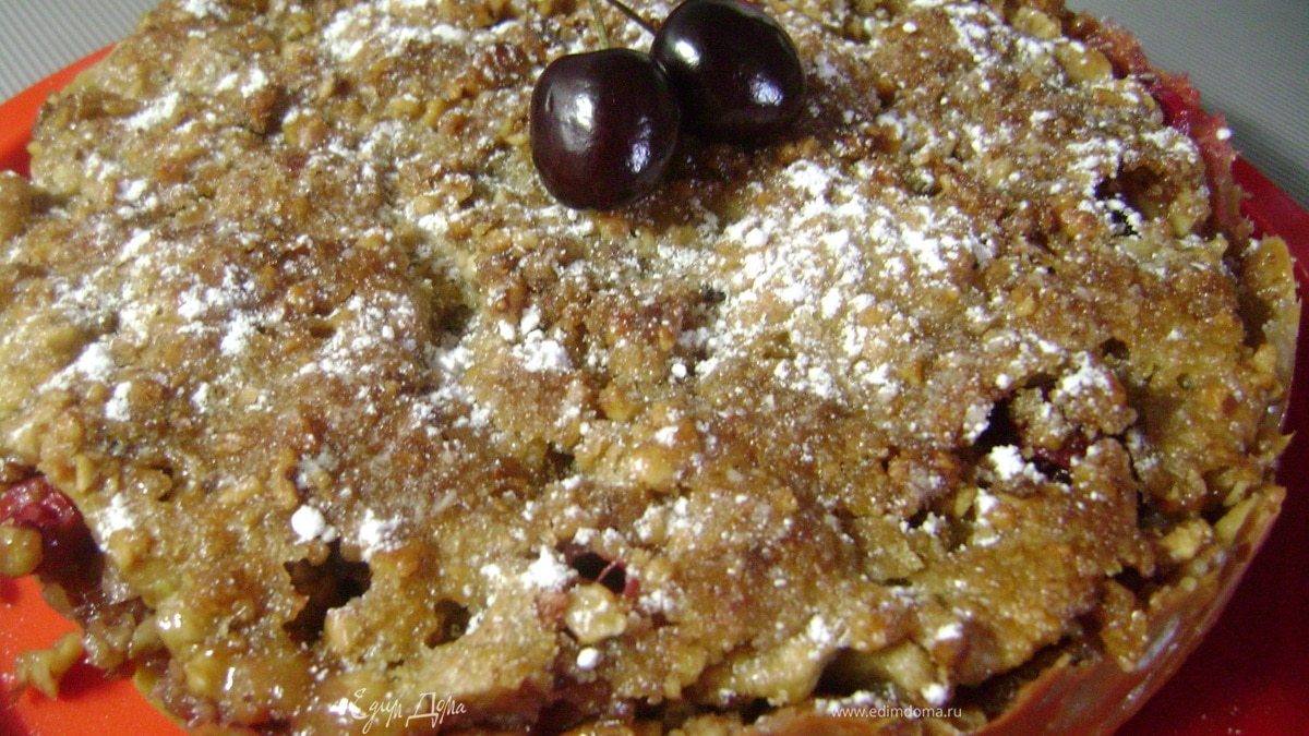 Фруктово-ягодный пирог с хрустящей корочкой