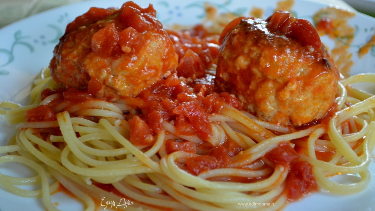 Куриные фрикадельки в томатном соусе
