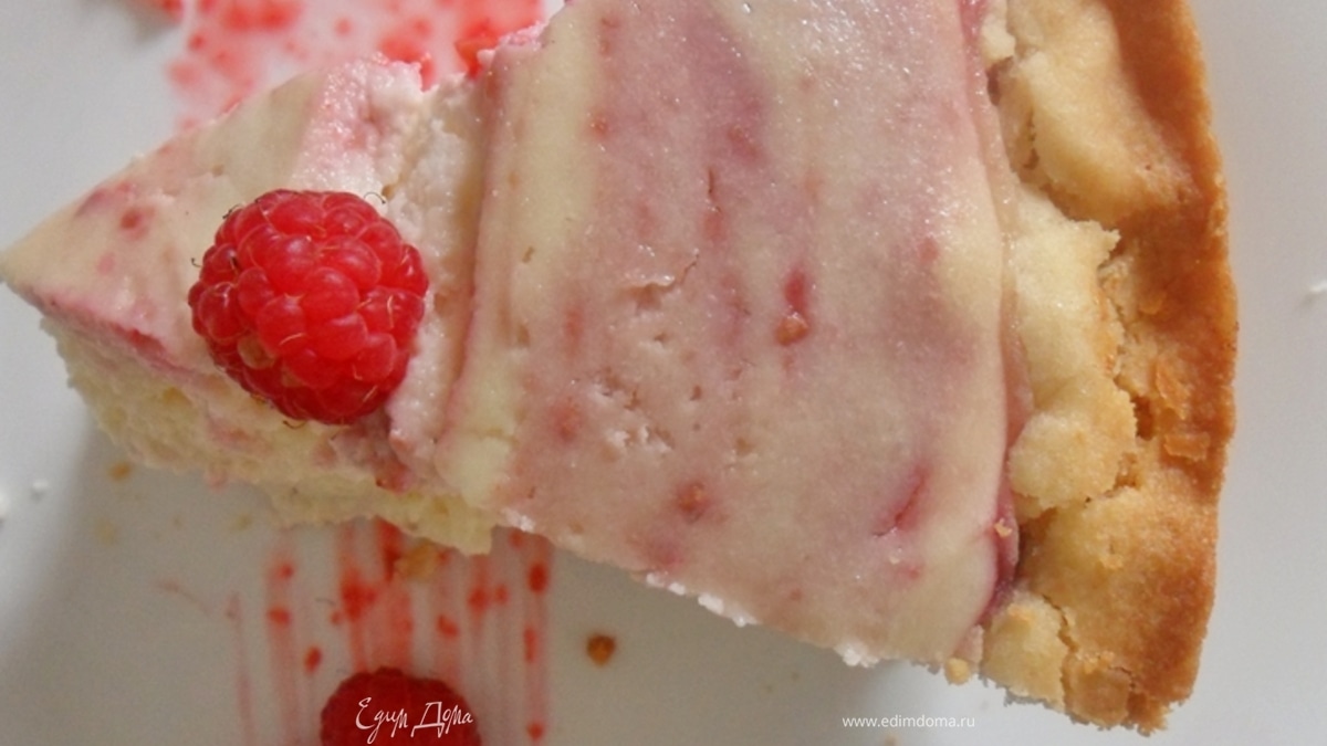 Творожный пирог с малиновым топпингом