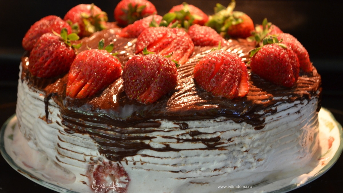 Клубничный маршмеллоу торт