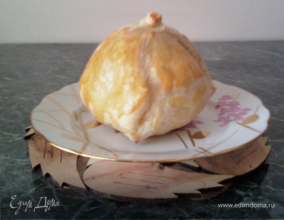 Яблочко в слоеном тесте Яблочко в слоеном тесте