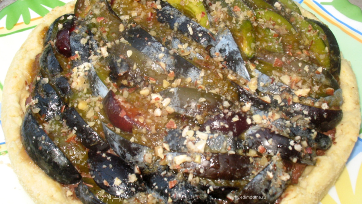 Изысканный сливовый тарт