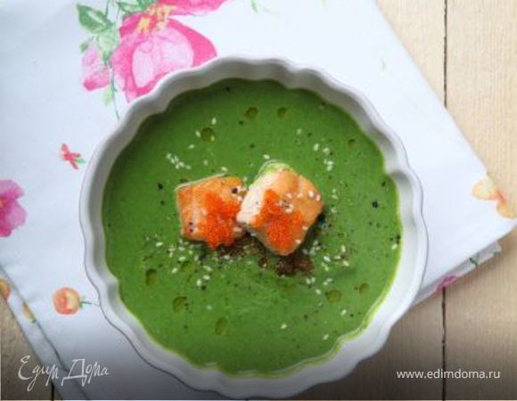 Суп с брокколи, шпинатом и лососем Суп с брокколи, шпинатом и лососем