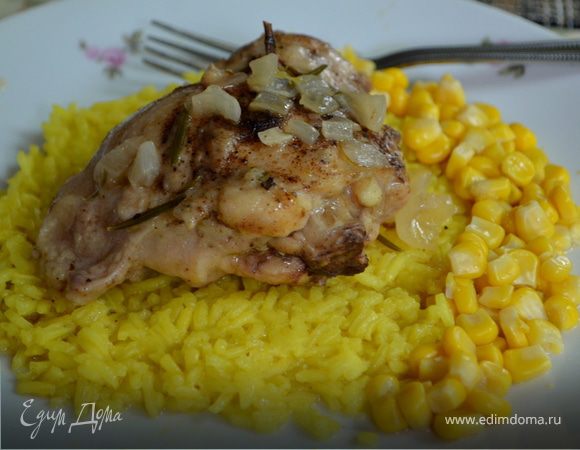 Тушеные куриные бедрышки