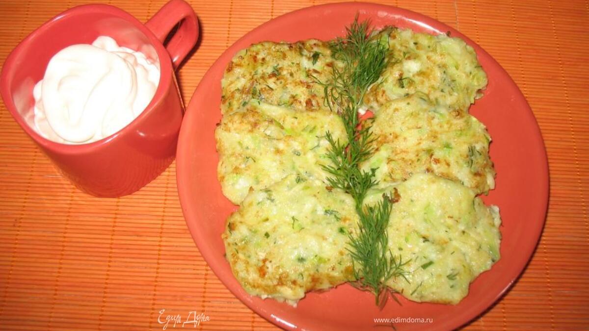 Кабачковые оладьи с творогом