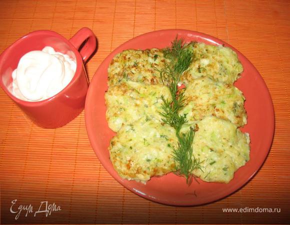 Кабачковые оладьи с творогом Кабачковые оладьи с творогом