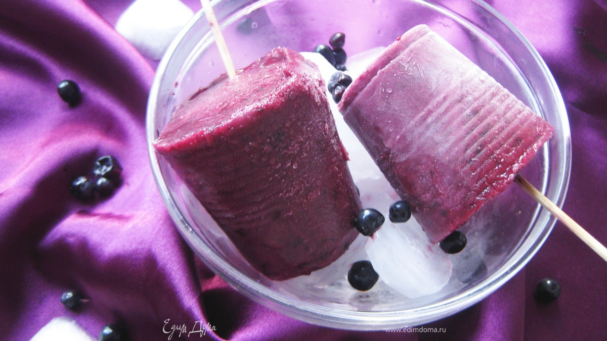Чернично-йогуртовое мороженое