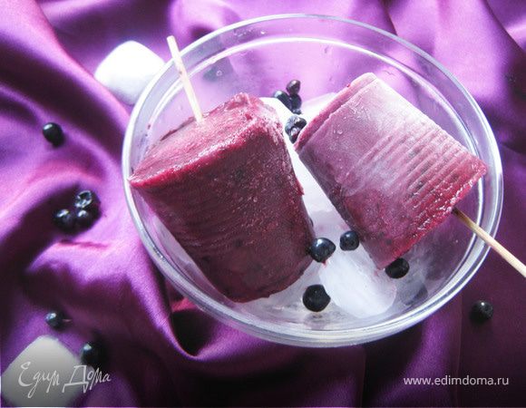 Чернично-йогуртовое мороженое