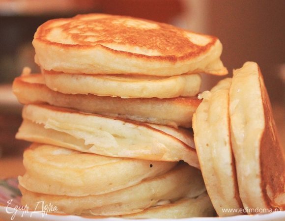 Пышные оладушки на кефире Пышные оладушки на кефире