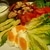 Американский салат "Кобб" с курицей, яйцом, авокадо и беконом (заправка на основе пахты)