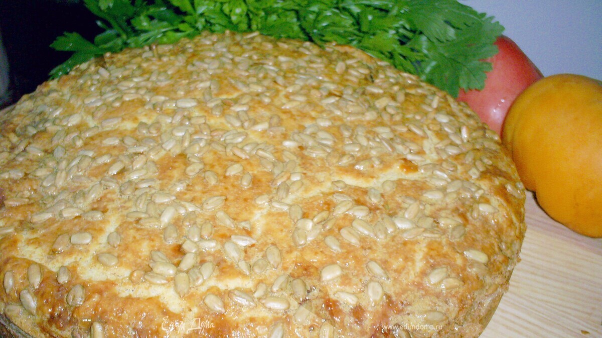 Сырно-луковый пирог с баклажанами