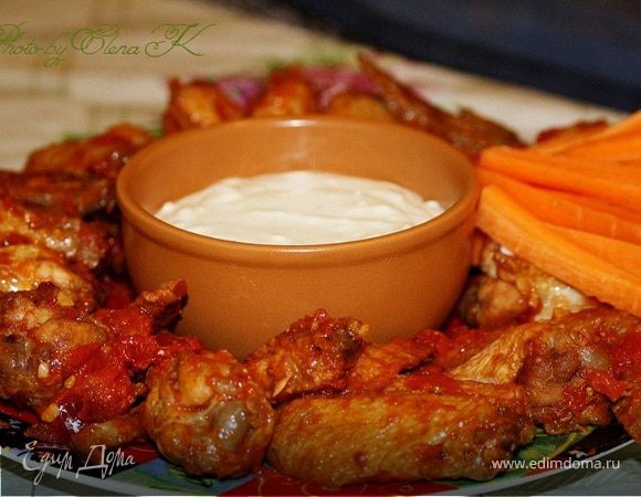 Крылышки Баффало с соусом из голубого сыра 