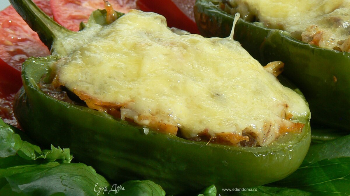 перцы, фаршированные куриными сердечками и перловкой