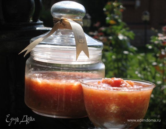 Ядреная закуска-соус из хрена и чеснока Ядреная закуска-соус из хрена и чеснока