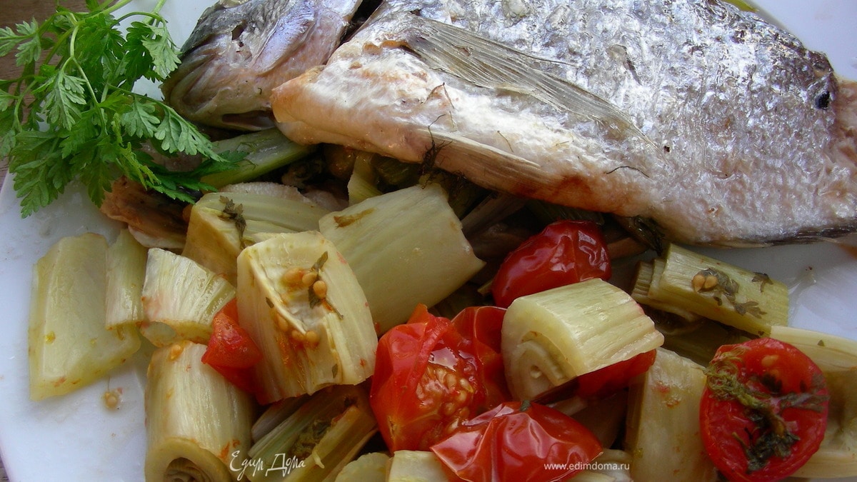 Дорада с фенхелем