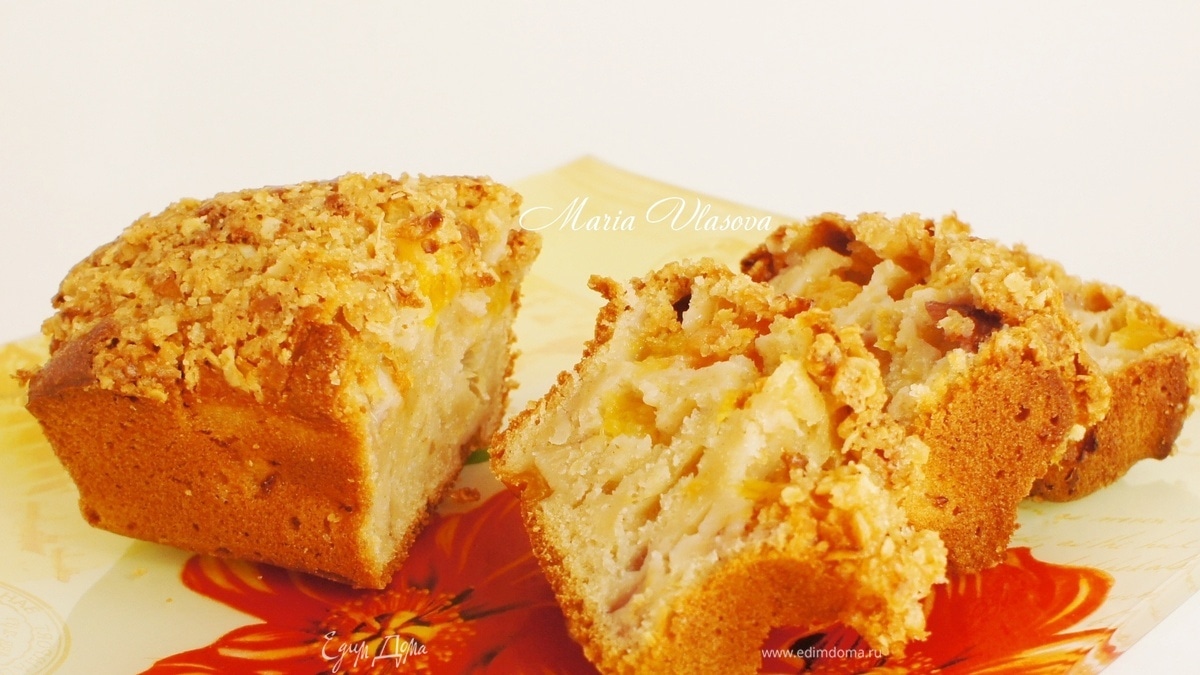 Персиковый хлеб со штройзелем из овсяных хлопьев