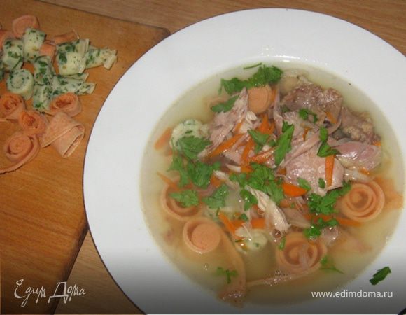 Суп «Панадель» (бульон с блинчиками)