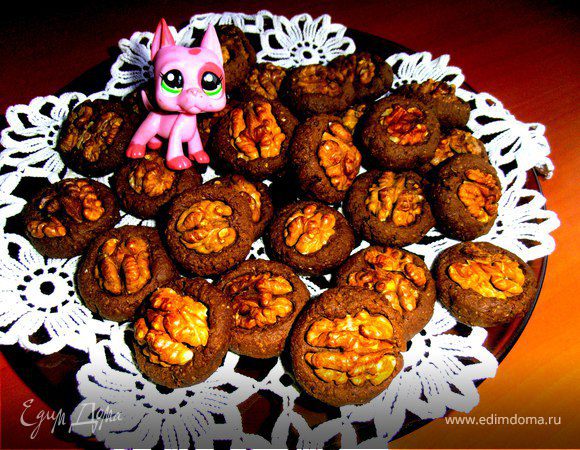 Шоколадное печенье "Орешек"