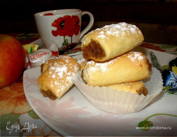 Творожные "полено" с начинкой из кураги и орехов Творожные "полено" с начинкой из кураги и орехов