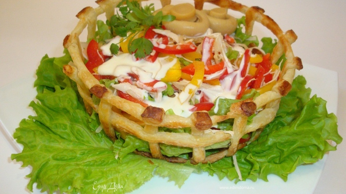 Салатница из слоеного теста