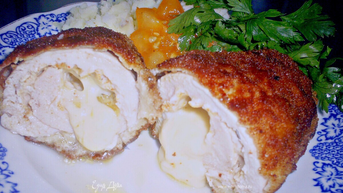 Куриные котлеты "Почти по-киевски"